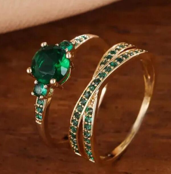 Emerald Zircon High-grade Retro Temperament Design Light Luxury Ring - Image 5