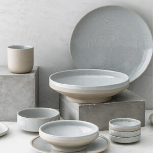 Multi-Piece Flat Plate and Bowl Set