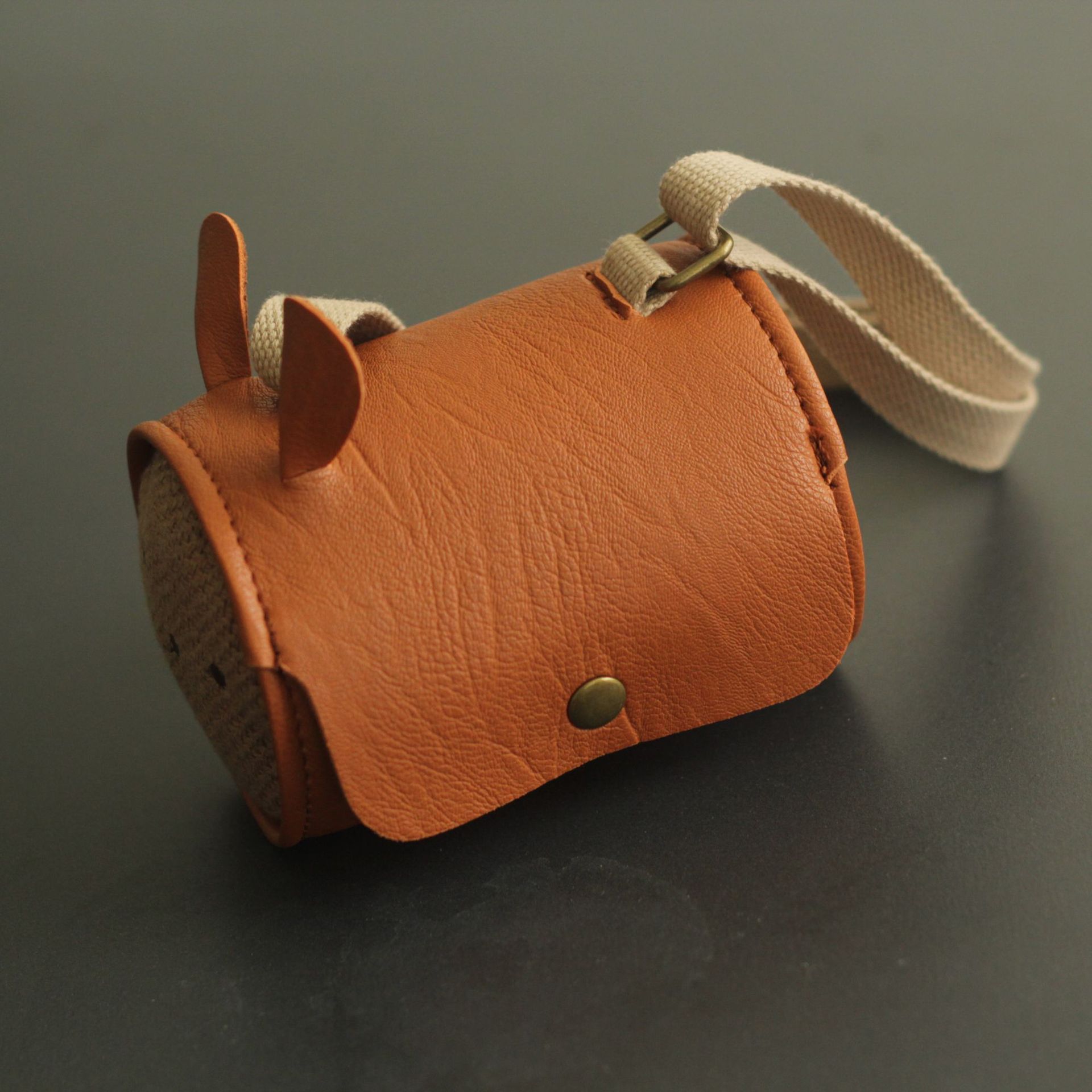 3D Rabbit Bucket Crossbody Children's Waist Bag - Image 4